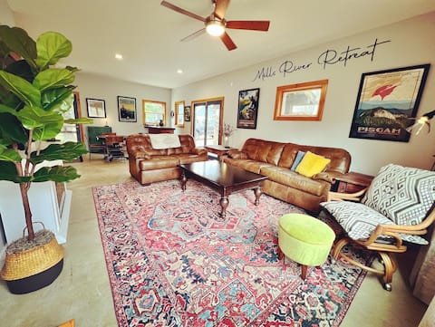 Top Airbnb: Dog Friendly near Sierra Nevada, Biltmore, Sleeps8 in Mills River