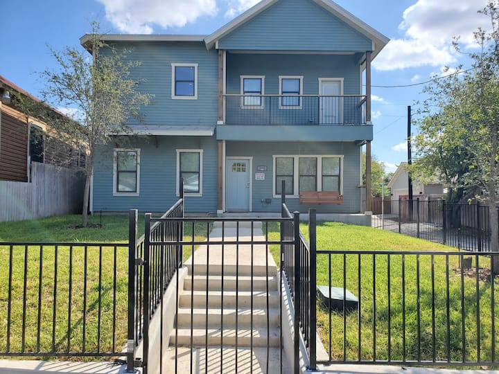 San Antonio themed Townhouse in Historic District Townhouses for Rent