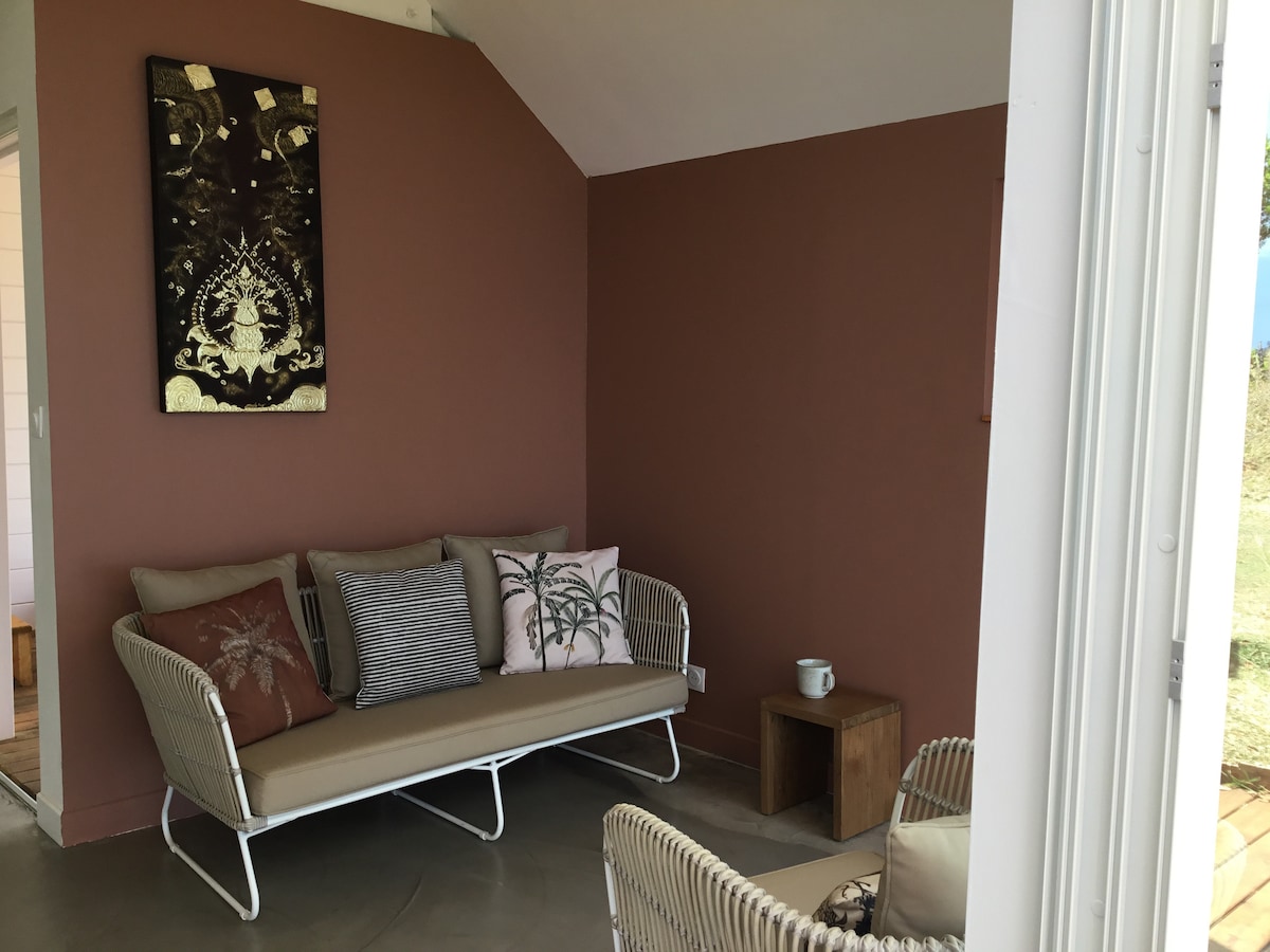 Annonce Airbnb populaire: Indian Ocean View Eco-Lodge à Saint Denis