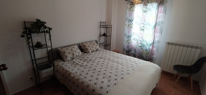 საძინებელი 1