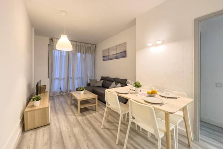 Modern Apartment In Sant Marti - Barcelona