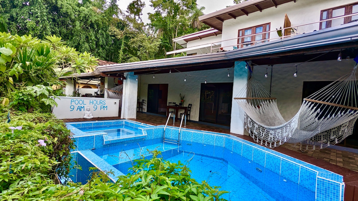 7 bedroom 7 bathroom villa incl all food/tours - Houses for Rent in Manuel Antonio, Puntarenas Province, Costa Rica - Image 1