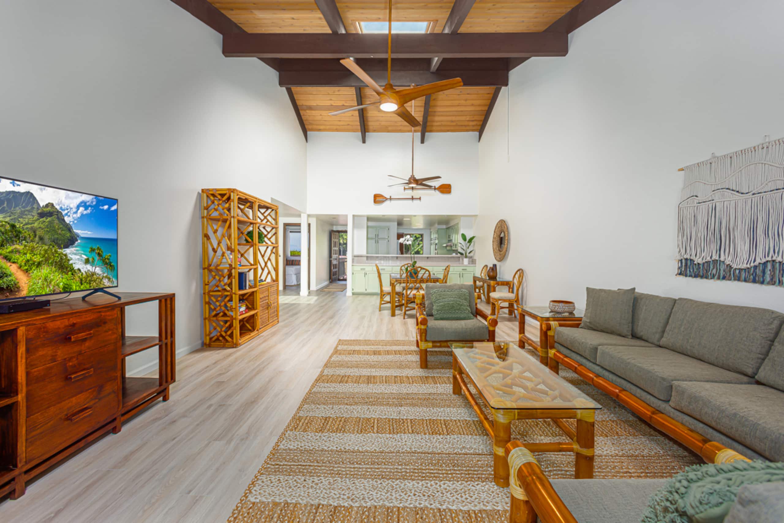 Condo in Kailua-Kona · ★4.87 · 3 bedrooms · 4 beds · 3 private baths - Image 1
