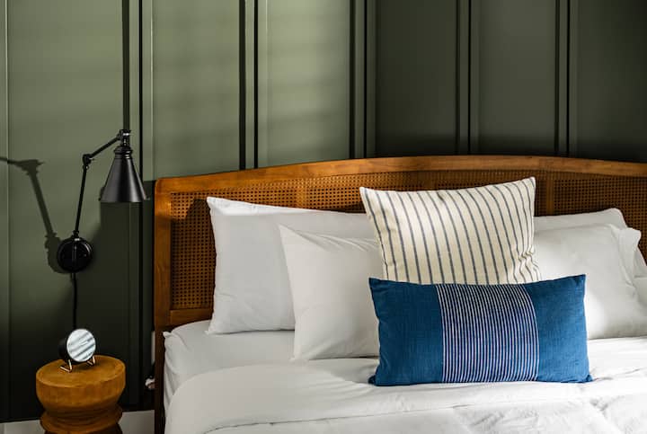 Sweet Dreams, Thoughtful Details