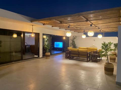 Romantic apartment for beautiful atmosphere with outdoor patio and smart entrance