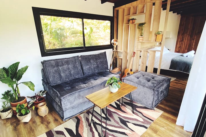 Manoah - Cabin In The Woods - Colombia