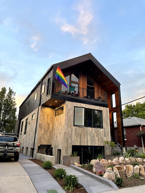 Popular Airbnb listing: Beautiful, separate, 1-bedroom suite in new home. in Liberty Wells