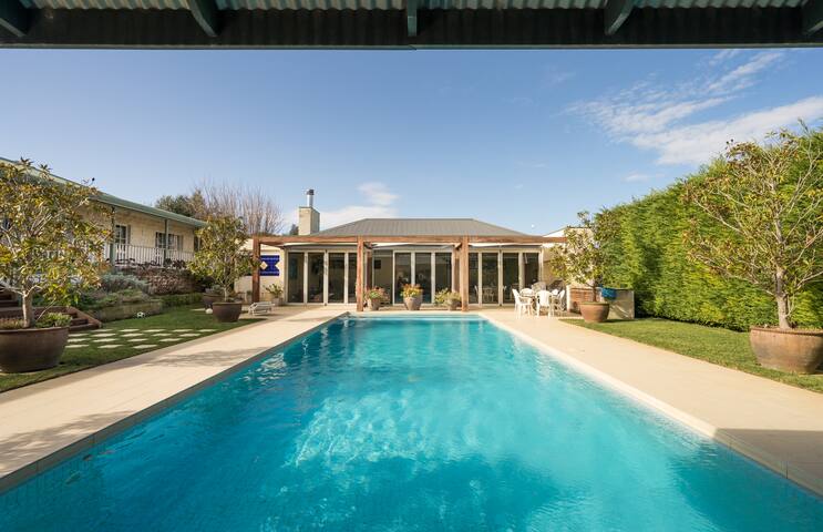 Hideout in Rye – Luxury resort style holiday home