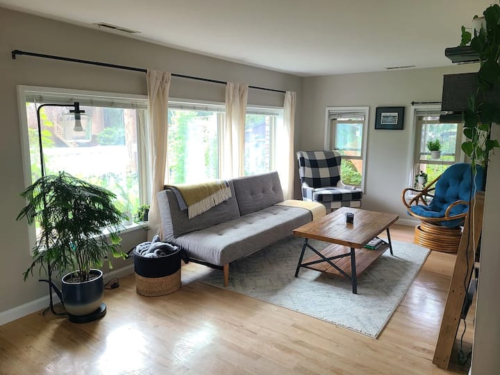 Cozy downtown oasis w/ big yard and deck! Houses for Rent in Boulder