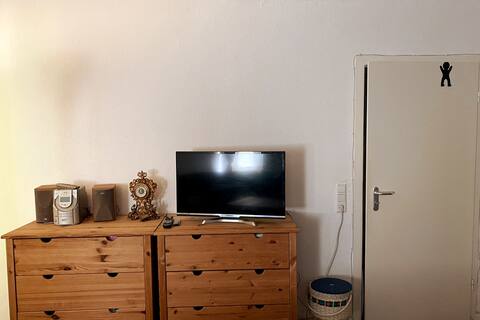 Top Airbnb: Large 3 room Apartment near trade fair in Mittelfeld