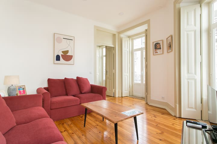 NEW! Lisbon Comfy Apartment V