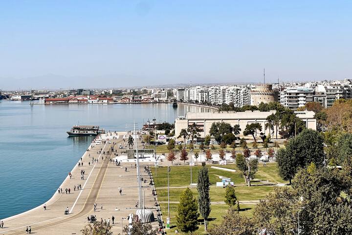 Thessaloniki Presidential Suite – Panoramic View gallery image 3