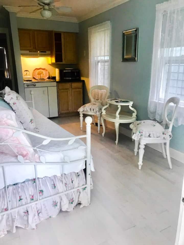 Spring Lake #22 Adorable Guest Cottage-sleeps 4 - Manasquan, NJ