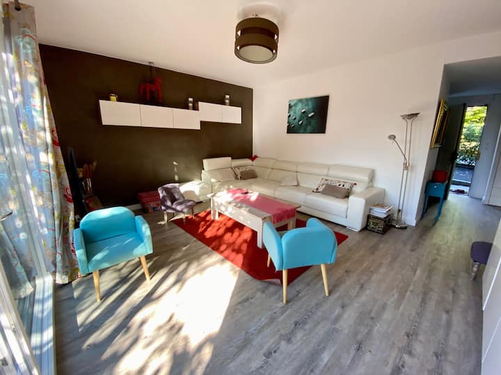 Chambre Double Avec Salle De Bain Privative - 12m2 - Annecy-le-Vieux
