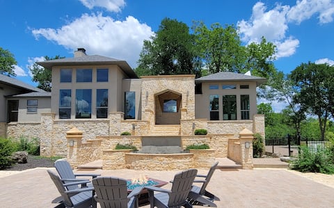 River front villa w/ pool, BBQ, hiking, fireplace