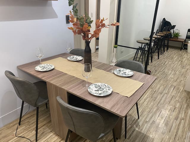 信義之心 5房3浴2客廳2廚房(同樓層兩戶合租） gallery image 5