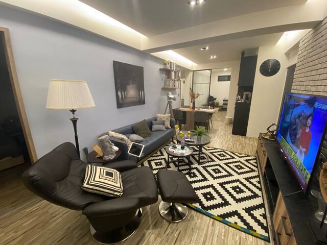 信義之心 5房3浴2客廳2廚房(同樓層兩戶合租） gallery image 3