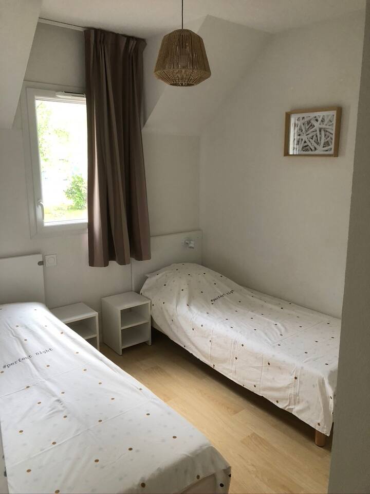dormitorio n. °1 con posibilidad de pegar las camas