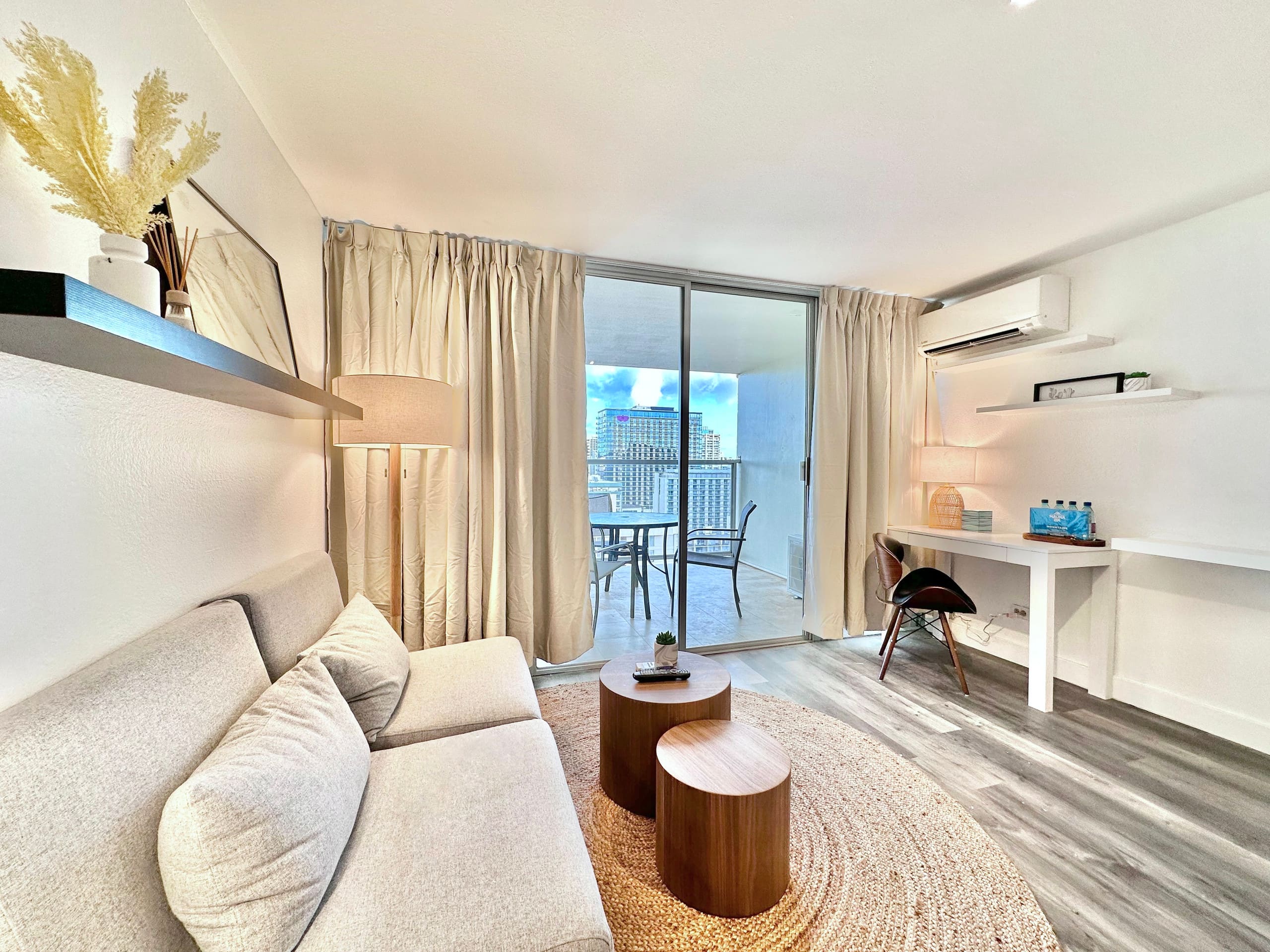 Condo in Honolulu · ★4.91 · Studio · 2 beds · 1 bath - Image 7