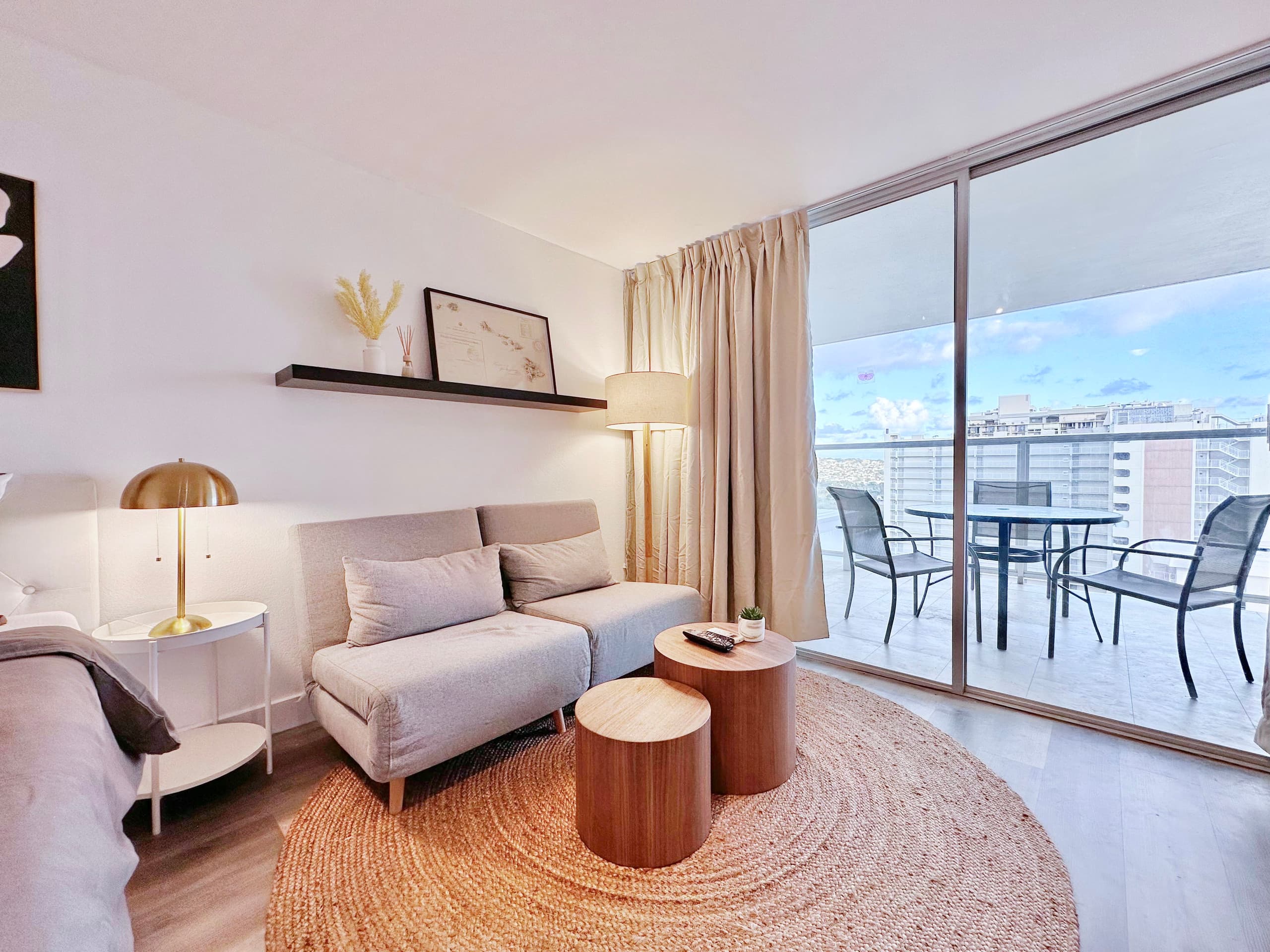Condo in Honolulu · ★4.91 · Studio · 2 beds · 1 bath - Image 9