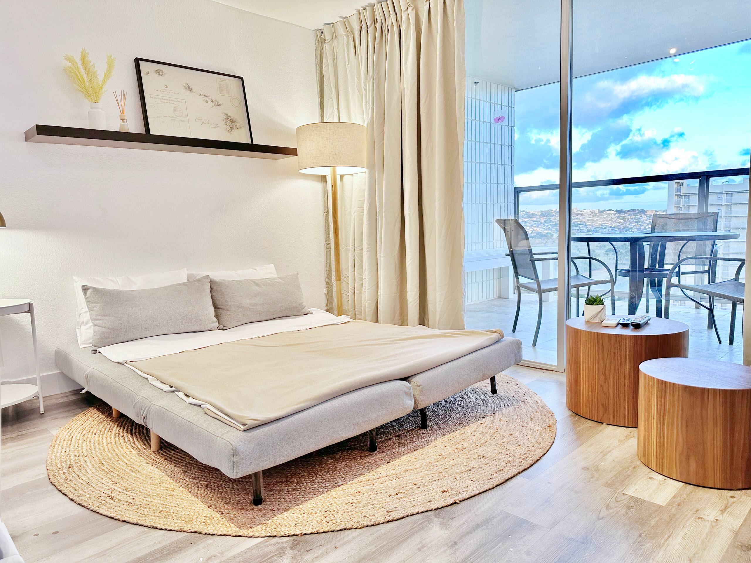 Condo in Honolulu · ★4.91 · Studio · 2 beds · 1 bath - Image 12