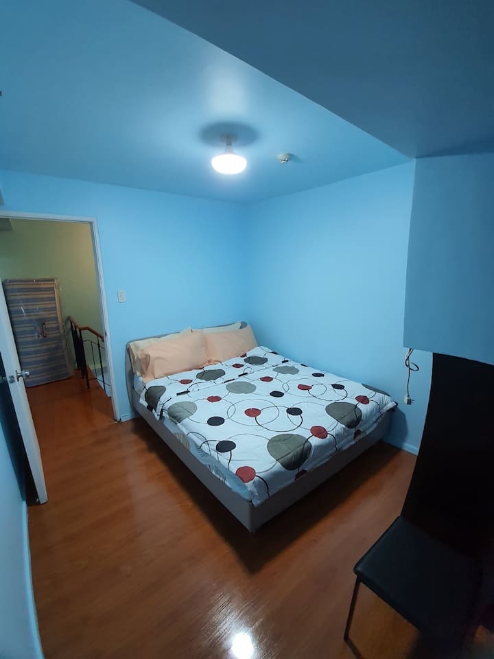 Საძინებელი 2 (ორადგილიანი საწოლითა და სააბაზანოთი)