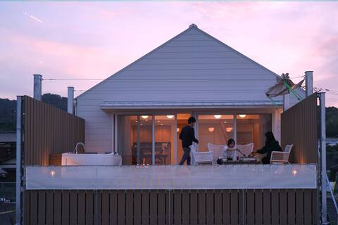 Sauna, BBQ stove, jacuzzi 1 villa with sea view (3 Tres Building)