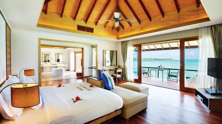 Deluxe Water Villa With Private Pool - Maldives