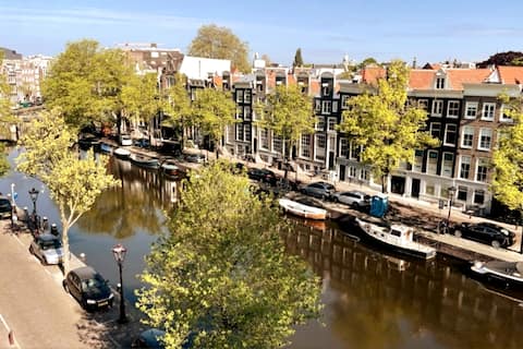 Beautiful canal home (130m2) prime location + lift