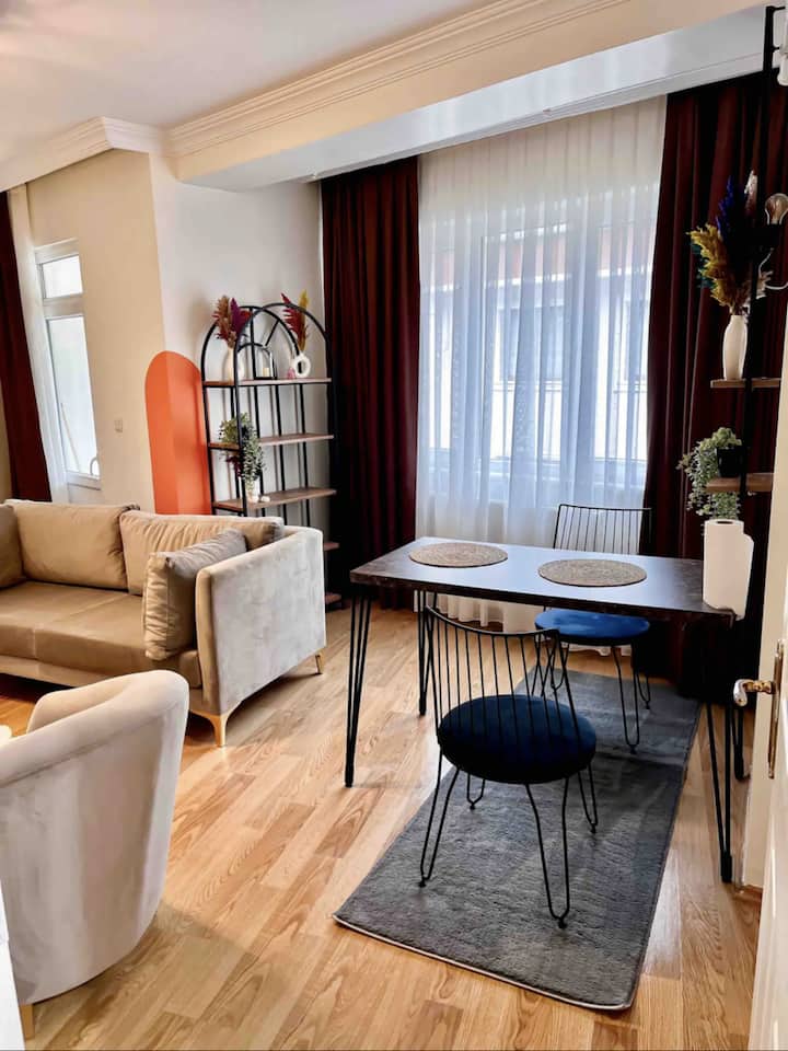 Yenilenmiş Ferah Daire - Şişli