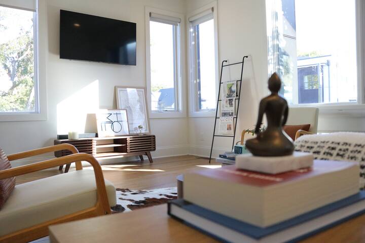 12th South | The Gulch Townhouse with Rooftop gallery image 4