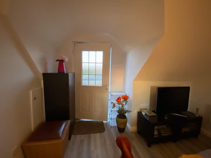 Beautiful Guest Suite - Chester