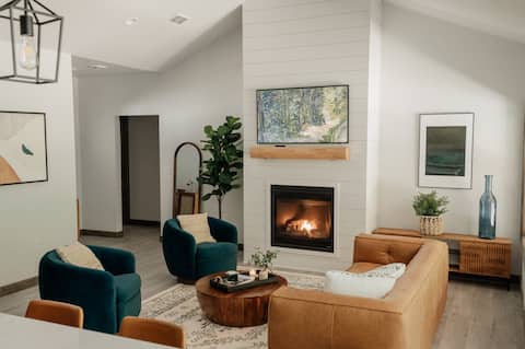 Tucked Away Ranch in the Woods ~ Mins to Harbor