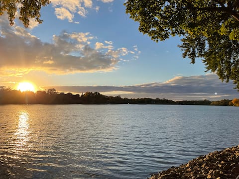 Renovated Home on Fountain Lake!