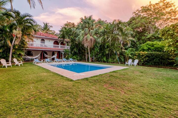 Summer Promo. Costa Rica Pacific Beachfront Villa
