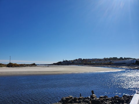 Oceanfront Condo#2 prime location w/ amazing views