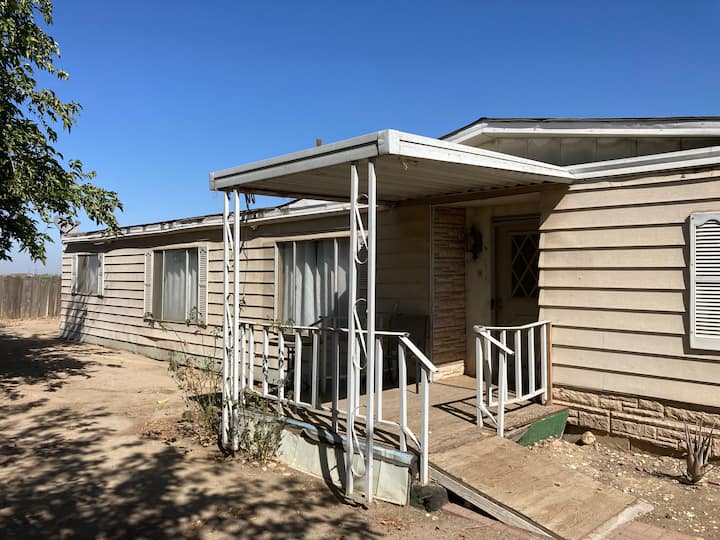 3 Bedroom With Parking - El Nido, CA