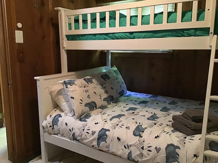 חדר קומתיים 2