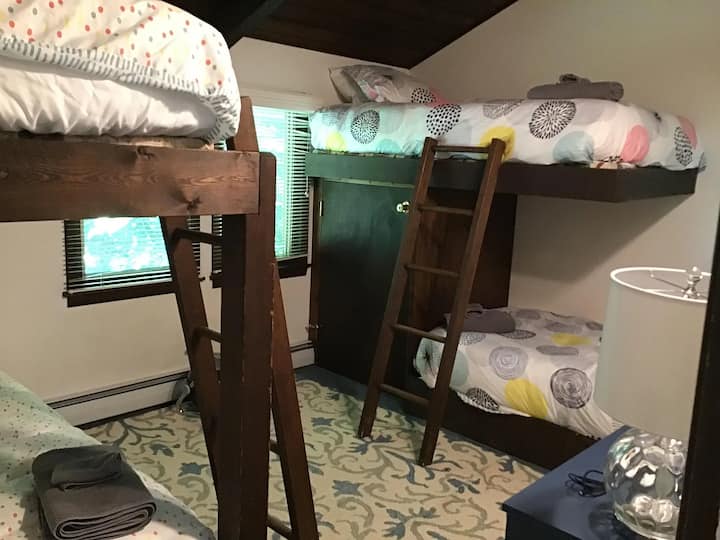 חדר קומותיים 1