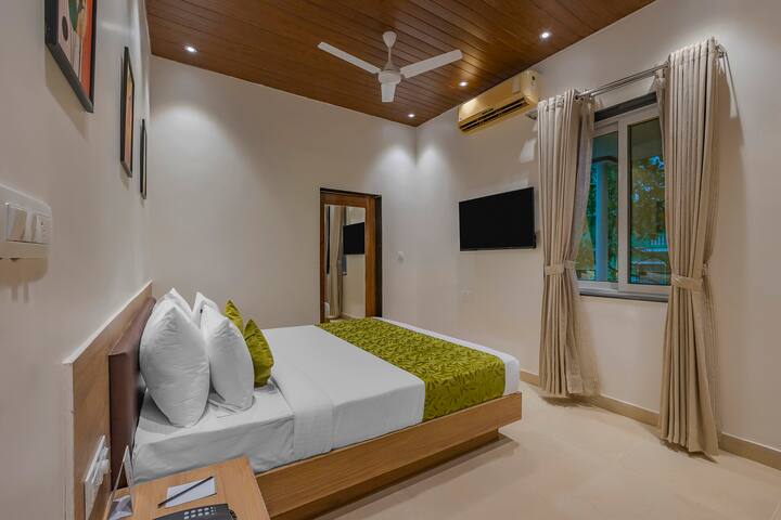 Bed Room