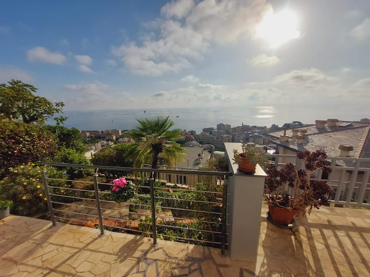 Stars by the sea, beautiful apartment with views Vacation homes for Rent in Genova, Liguria
