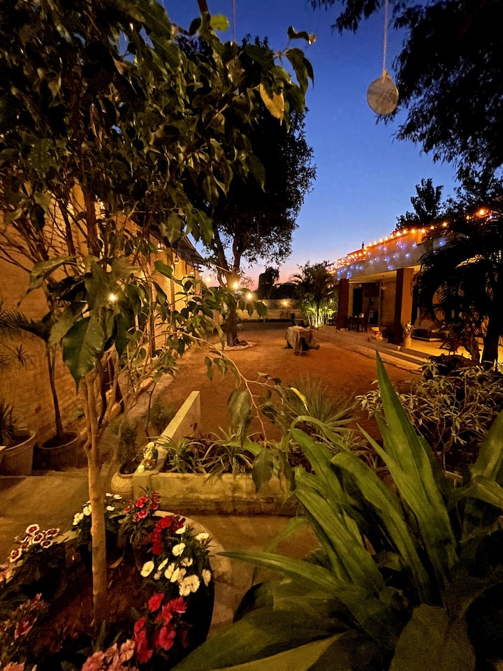 Home, Events & Wedding Space
Ig @vilagiomovements