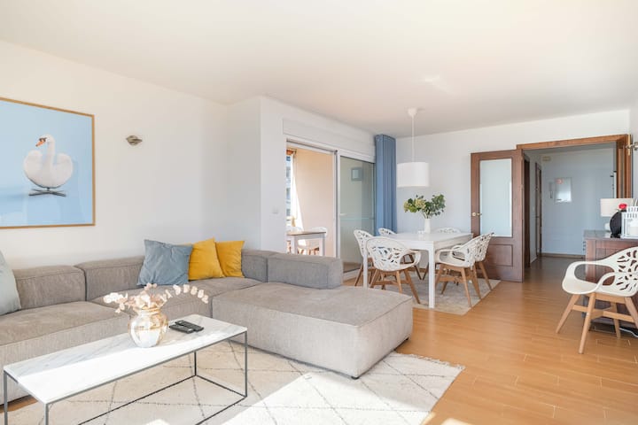 Nice Apartment In Front Of The Beach. - Fuengirola