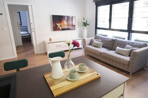 Airbnb con mejor rendimiento: Luxurious Home near the Old Town of the city en L'olivereta