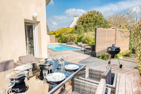 Family villa – Pool – 5 min to sea by Groom*