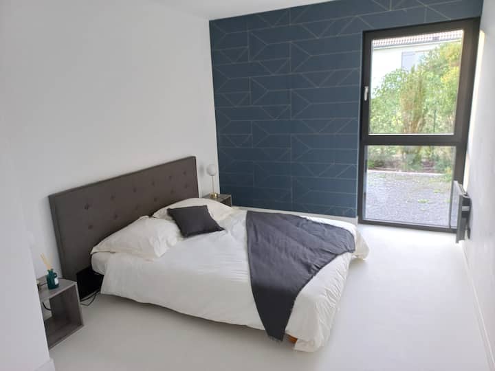 chumba cha kulala kinalala watu 2 