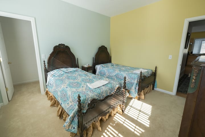 საძინებელი 1