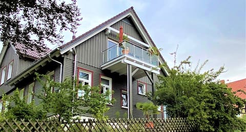 Top performing Airbnb: Old log house with sauna and castle view in Wernigerode