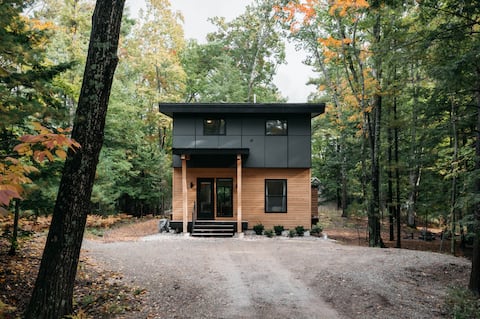 New build in the heart of Glen Arbor
