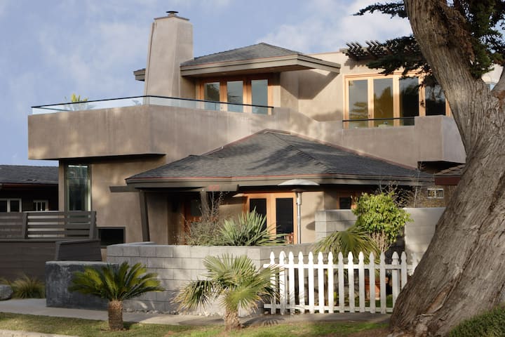 Steps To Beach Sauna Fireplace Nat Gas Bbq - Encinitas, CA